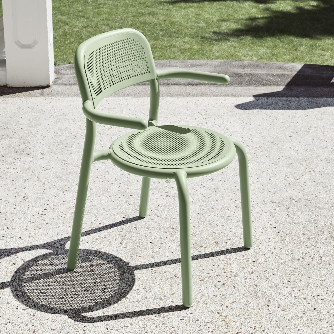 14_FATBOY_Toní-Armchair-Mist-Green_Moodpicture-Baarn